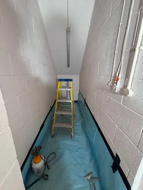 HSE-licensed asbestos gasket strip-out in N16